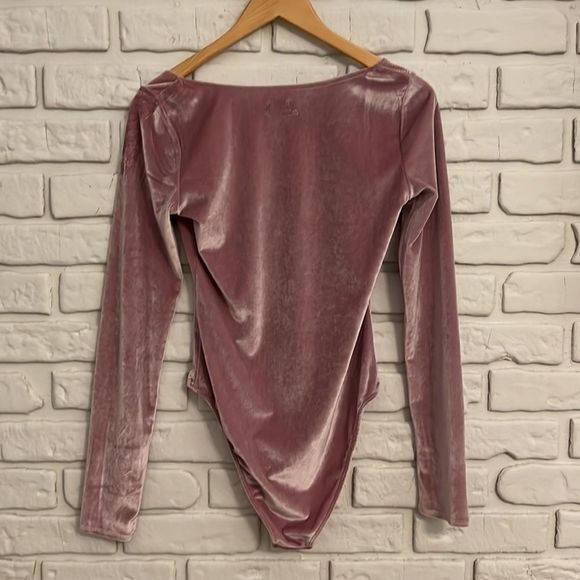 Urban Outfitters Out From Under velvet bodysuit size medium - Picture 8 of 10